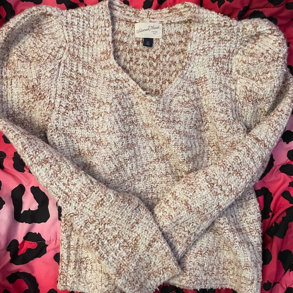 Universal Thread V-Neck Sweater in Cream and Tan